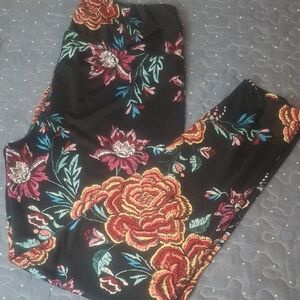 Floral Print Black Leggings size large